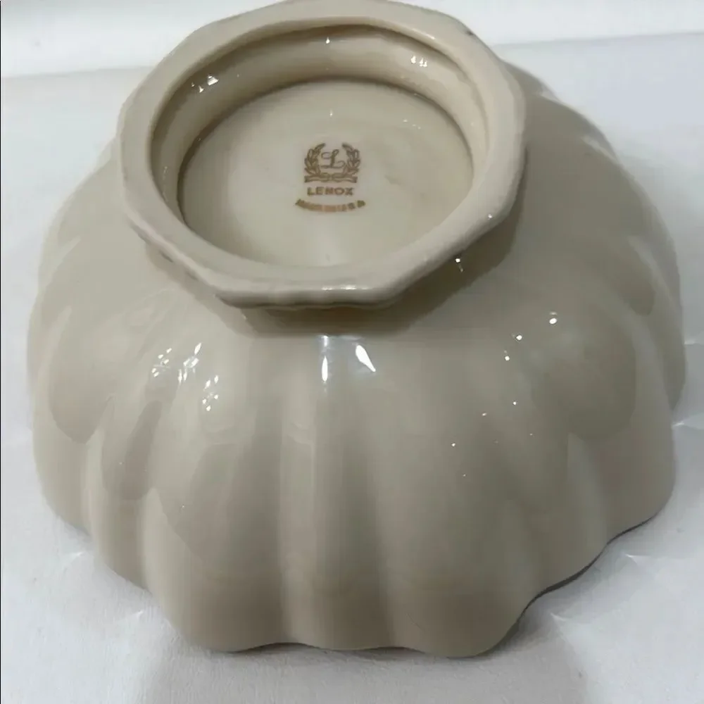 Lenox Cream Silver Serveware Bowl Scalloped Edges Silver Trimmed Vintage Dining